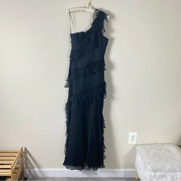 AMUR Black One-Shoulder Maxi Dress - Picture 15 of 16